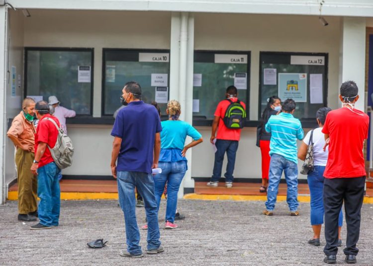 Ministro de Gobernación confirma que subsidio de $300 ha sido entregado a 1,119,700 familias