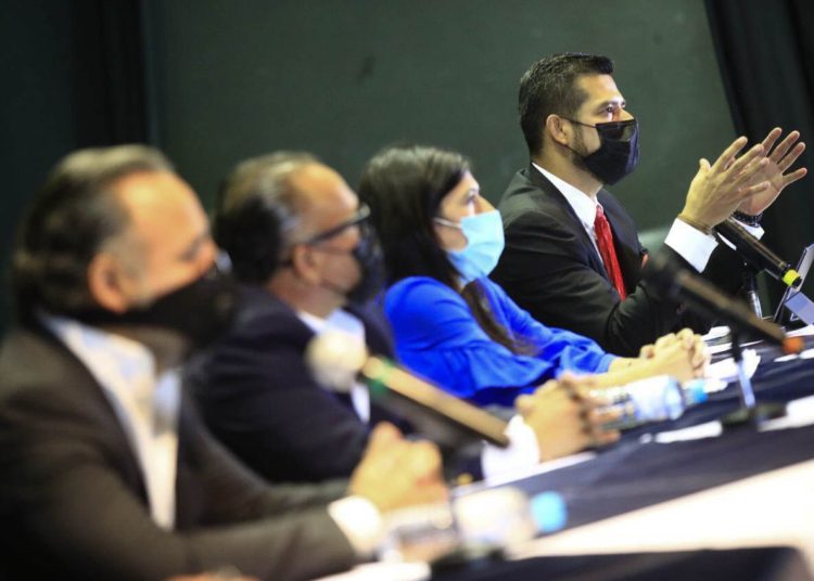 Gobierno pide a diputados convocar a nueva plenaria para analizar plan anticirisis