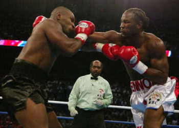 Muere por coronavirus referí que arbitró peleas de Mike Tyson y de George Foreman