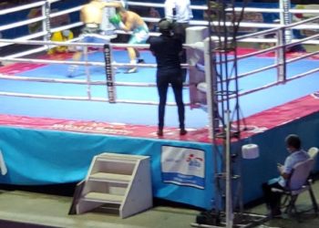 Con mascarillas, desinfectante, distanciamiento social así fue la insólita pelea de boxeo en Nicaragua