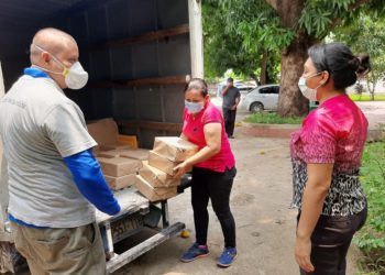 MINED entrega las nuevas guías para la segunda fase de la Continuidad Educativa