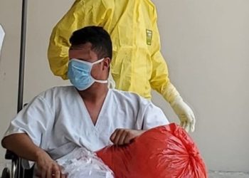 Dan de alta a otro paciente recuperado de coronavirus, en el ISSS de San Miguel