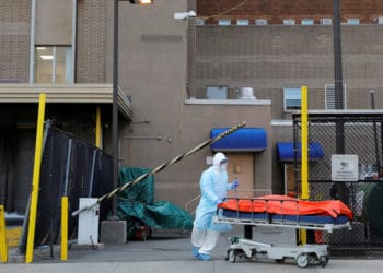 Nueva York vuelve a batir el récord de muertes por covid-19 en una jornada con 799 fallecidos