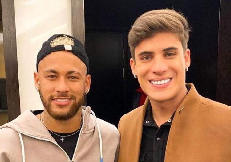 Neymar felicitó a su madre y a su nuevo padrastro, un gamer de 22 años