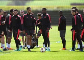 El Arsenal fue el primer equipo de Inglaterra en volver a los entrenos