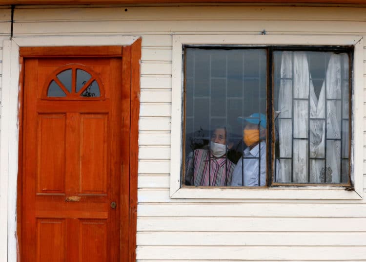 En Chile intentaron quemar la casa de una familia contagiada de coronavirus