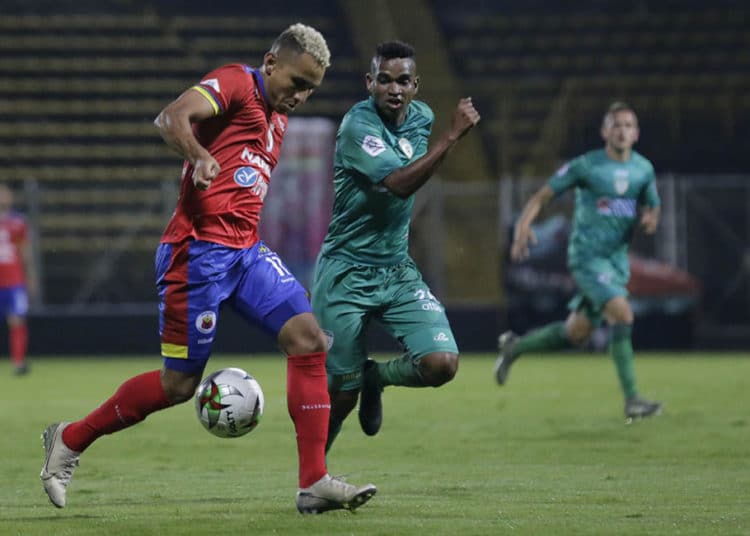 El presidente de Colombia fue tajante : No habrá fútbol después de la cuarentena