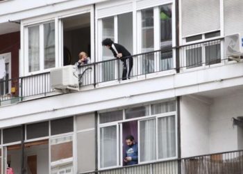 Profesora que predijo el coronavirus afirma que el mundo puede caer en un ciclo de confinamientos