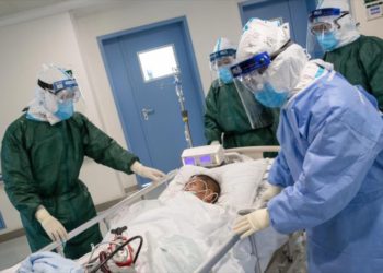 El número de contagiados por covid-19 en el mundo se acerca a los 3 millones de personas