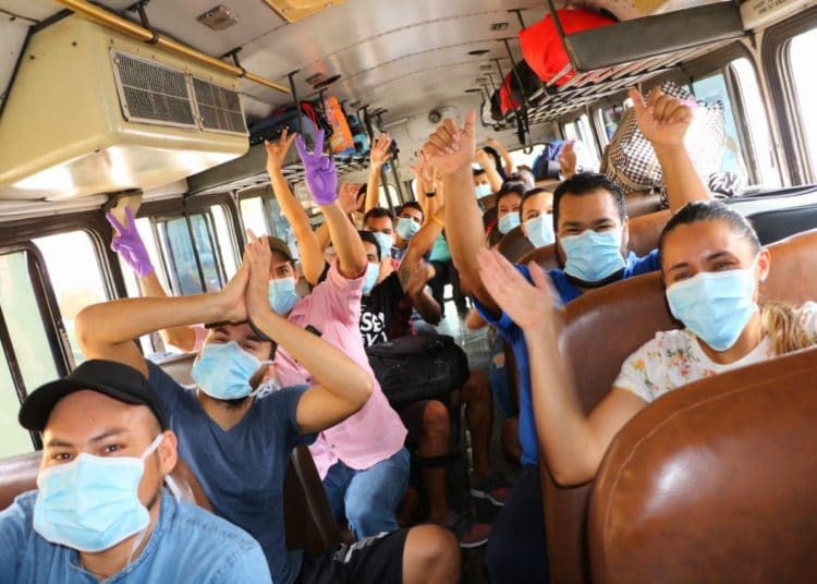 Finaliza cuarentena de al menos 50 personas de un centro de contención de San Salvador