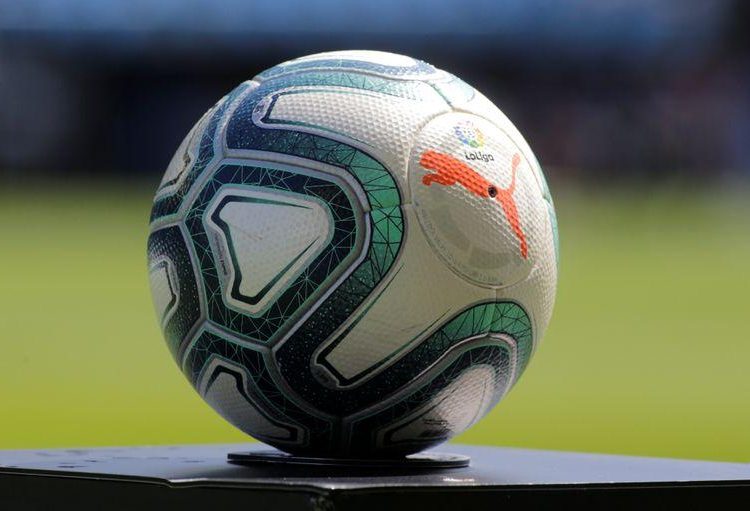 Futbolistas españoles critican duramente recorte salarial