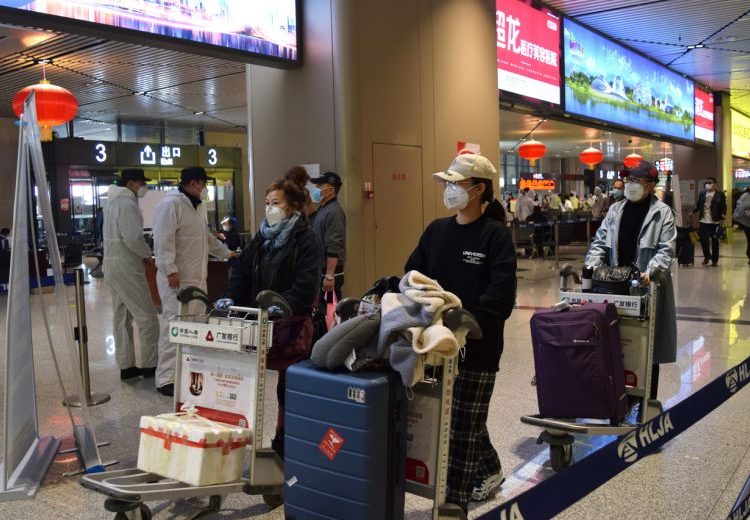 Cierran capital de provincia china que se ha convertido en el epicentro del nuevo brote de coronavirus