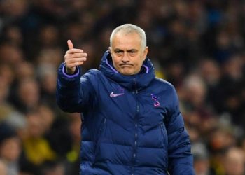 A falta de fútbol por el coronavirus Mourinho tiene otro trabajo