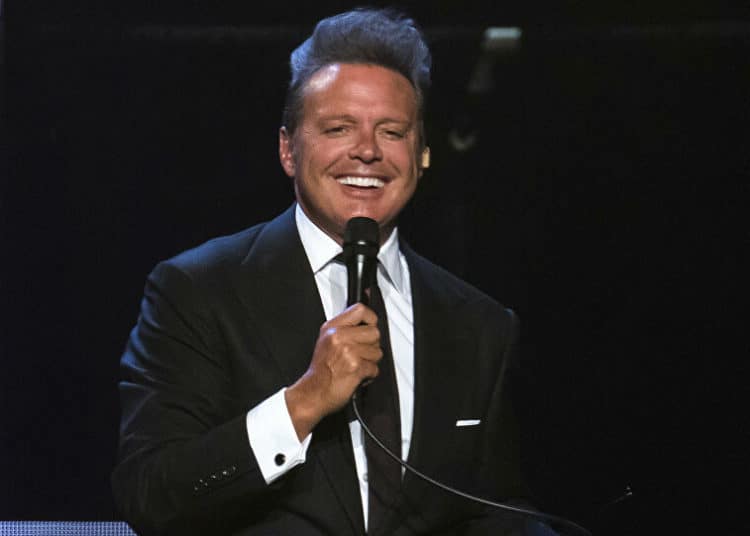 Luis Miguel cumple 50 años: el misterio detrás del gran solitario