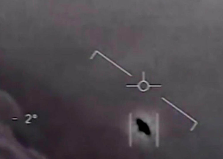 El Pentágono desclasificó los videos de tres avistamientos de ovnis