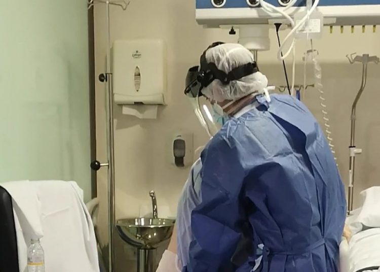 Se confirma décimo salvadoreño fallecido por covid-19