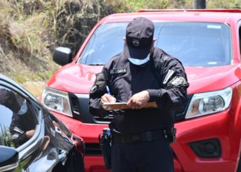 Retienen a más de 1,400 personas por violar cuarentena domiciliar