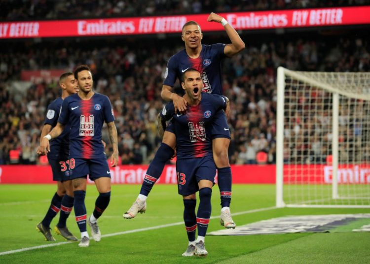 El PSG fue consagrado campeón pese a no completarse el torneo y decretaron dos descensos en la Ligue 1