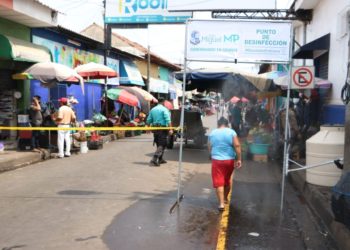Instalan perímetro sanitario en mercados de San Miguel
