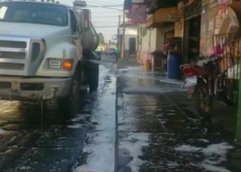 Santa Tecla sanitiza sus calles para prevenir contagios de coronavirus