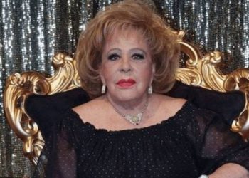 A 3 días de su operación, Silvia Pinal da sus primeros pasos