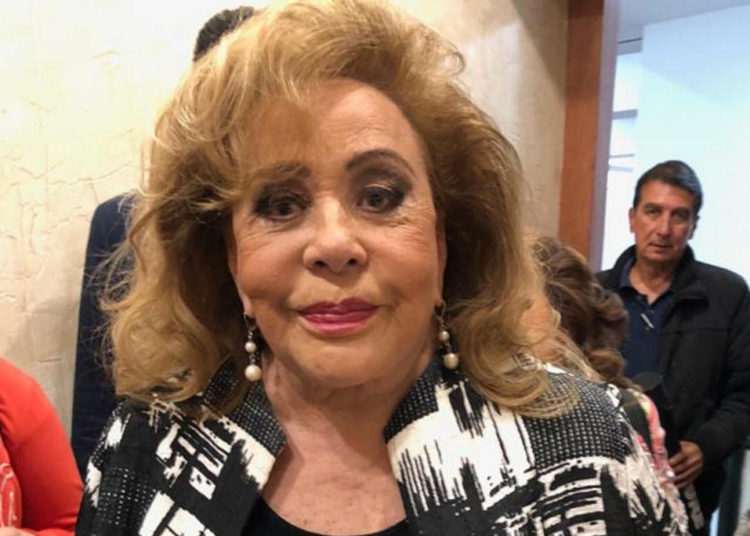 La operación de Silvia Pinal fue un éxito asegura su familia