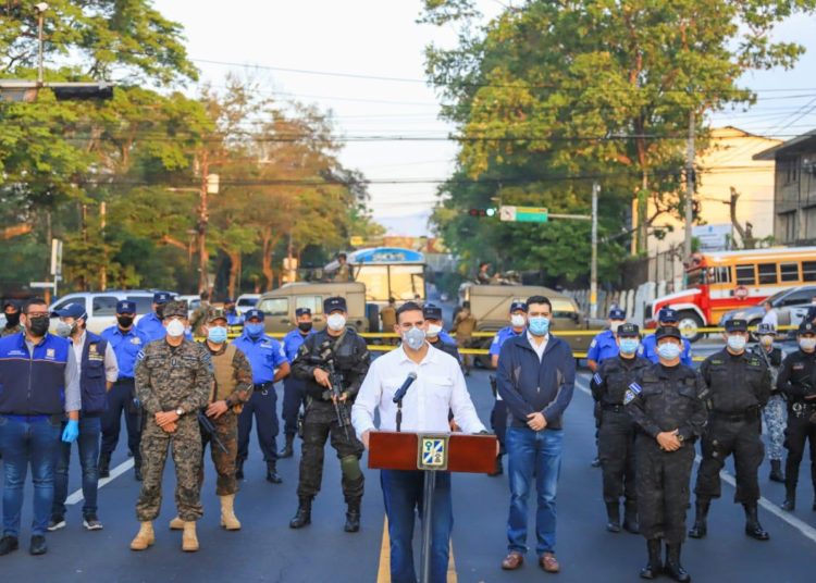 Instalan cordón sanitario en el centro de San Salvador por 48 horas
