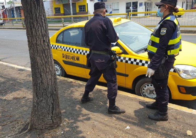 En control sanitario capturan a conductor en poder de droga en San Miguel