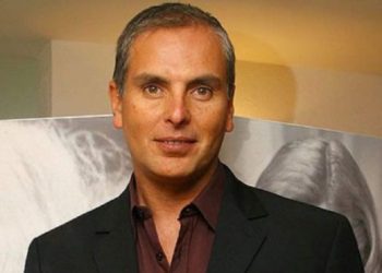 El ex Garibaldi Xavier Ortiz en apuros económicos ahora vende gel antibacterial y cubrebocas