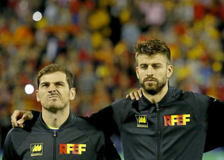 Piqué celebra los 11 años del 2-6 y Casillas recuerda quién manda en Europa