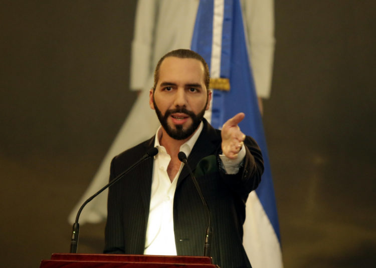 Nayib Bukele: «Diputados tienen el objeto de quitar herramientas legales para que no podamos combatir al coronavirus»