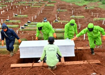 Las muertes por covid-19 superan las 250.000 en todo el mundo