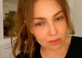 Thalía desconsolada al perder a un ser querido por coronavirus