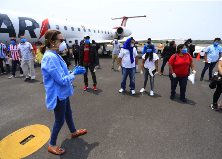Sala de lo Constitucional ordena a cancillería presentar nuevo plan para repatriar a salvadoreños en el exterior