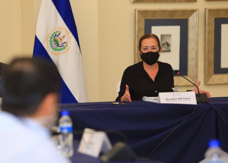 Cancillería busca una repatriación «segura y gradual» de salvadoreños varados