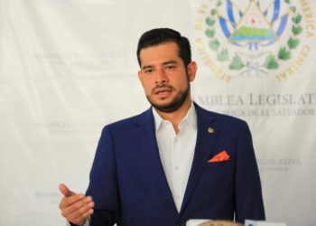 Ministro de Hacienda reitera que medidas económicas deben aprobarse en su totalidad para reactivar la economía