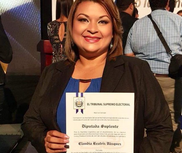 Covid-19 cobra primera víctima en Asamblea Legislativa: Fallece suplente de Ricardo Velásquez Parker