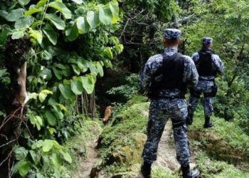 Pandillero resulta herido de bala tras atacar a policías en La Campanera, Soyapango