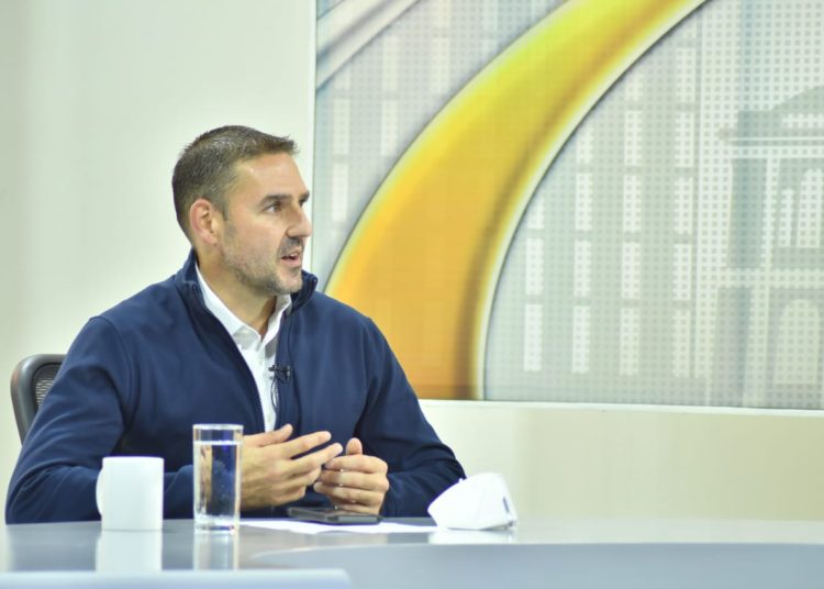 Alcalde de San Salvador dice que el ministro de Trabajo «miente» por decir que la alcaldía retiene cuotas de trabajadores