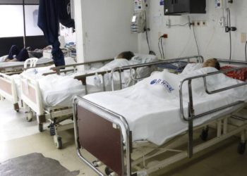 España reportó 185 nuevas muertes por coronavirus y un repunte en los contagios