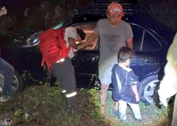 Presunto borracho se accidenta en carretera Troncal del Norte; viajaba con su hijo de 5 años