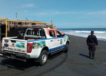 Politur verifica cumplimiento de cuarentena especial en rutas y centros turísticos del país