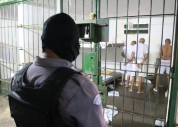 Salud confirma que 25 reos del penal de San Vicente padecen covid-19