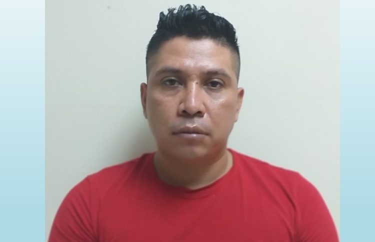 Capturan a un agente de la PNC por asaltar y tratar de asesinar a otro miembro de esa corporación policial