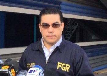 Raúl Melara: «Fue algo inadecuado usar la hija del presidente Bukele en luchas políticas»