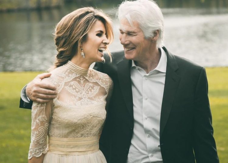 Richard Gere y su esposa celebran 2 años de casados