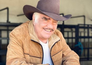 Vicente Fernández envía conmovedora felicitación a todas las madres del mundo