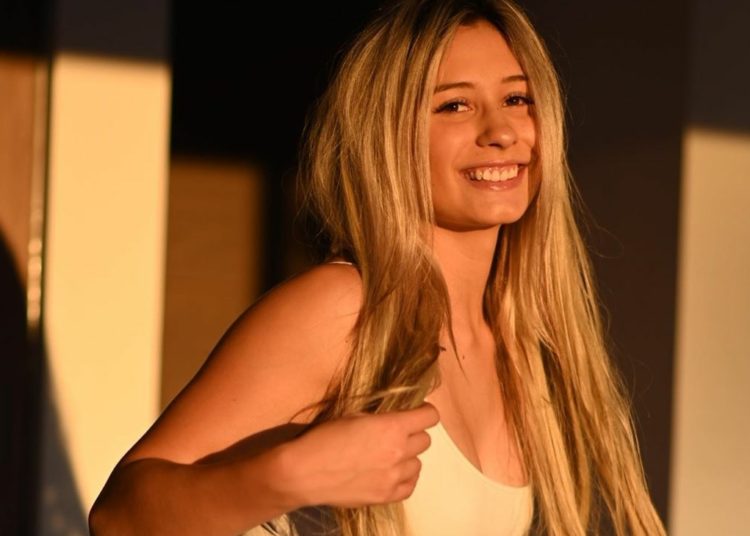 Issa Vegas ‘derrite’ a todos al lucir sus impresionantes curvas en un diminuto bikini