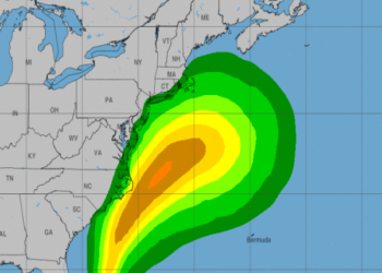 Se forma «Arthur», la primera tormenta tropical que llega antes de la temporada de huracanes