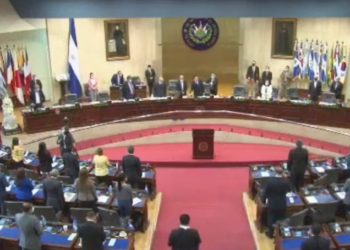Asamblea aprueba pronunciamiento en rechazo a «usurpación de atribuciones» del presidente Nayib Bukele